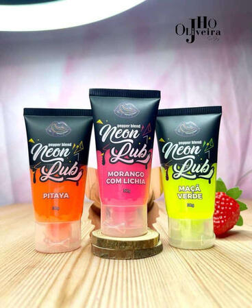 Neon Lub é um lubrificante comestível que com luz negra fica na cor NEON, brilha de verdade!!!